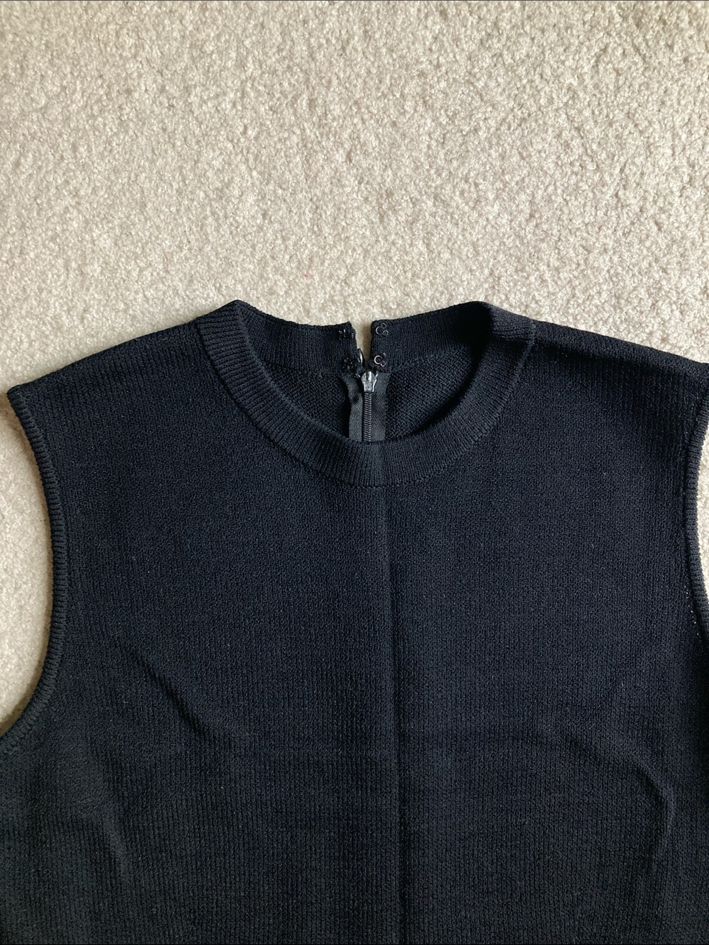 St. John Basics black dress - Picture 4 of 8